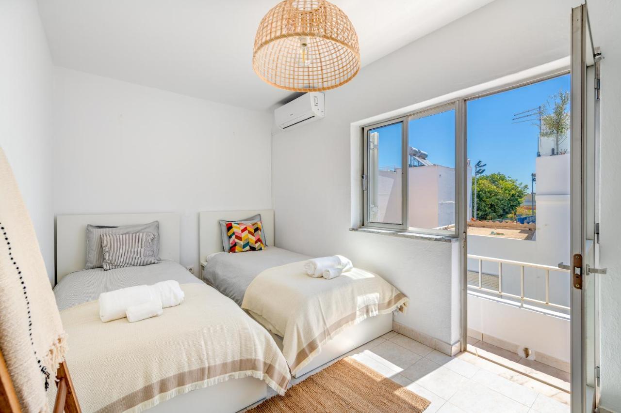 דירות אלבור Casa Dos Amigos מראה חיצוני תמונה